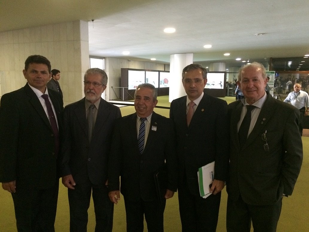 FENATA promove articulações no Congresso Nacional